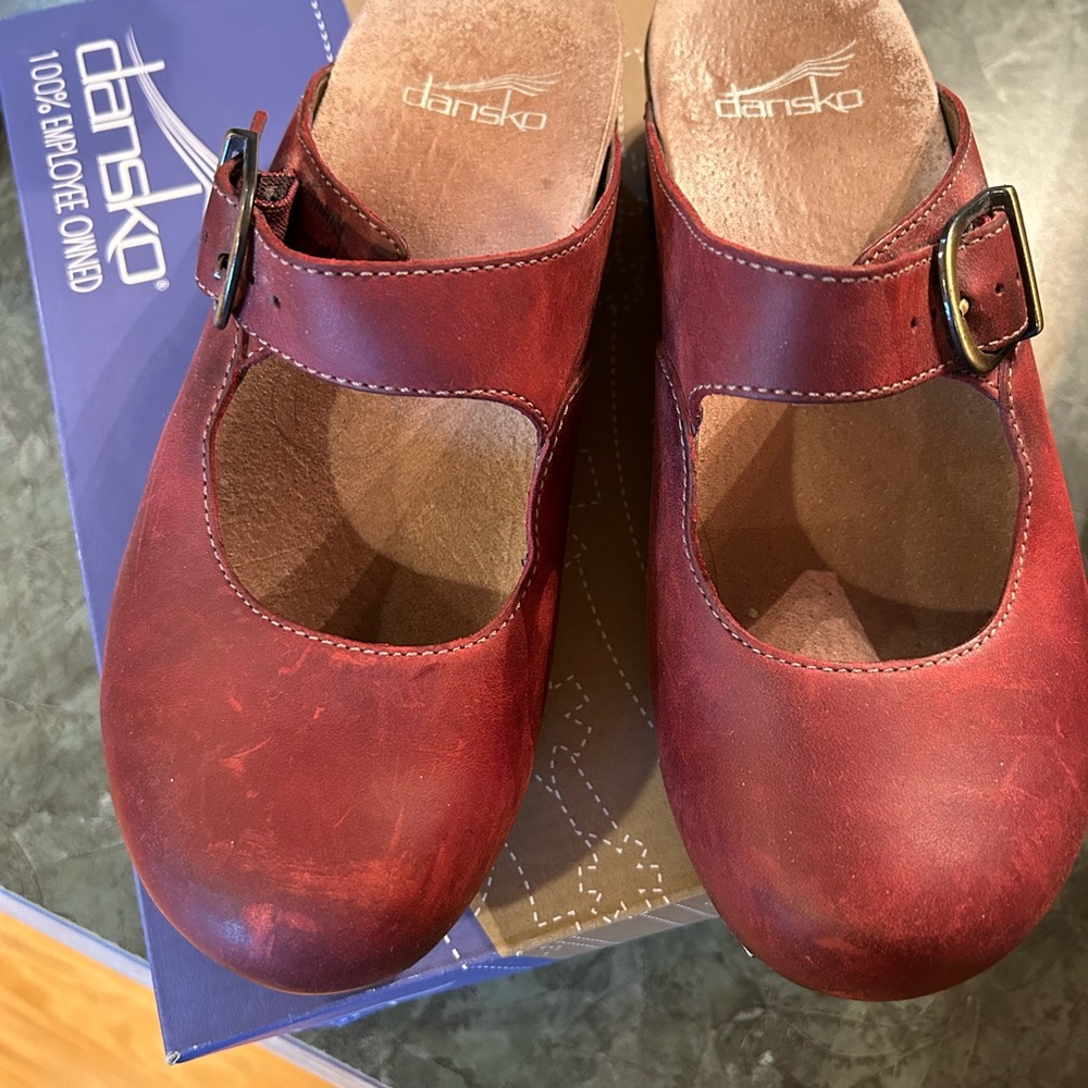 Dansko Martins Oiled Red size 37